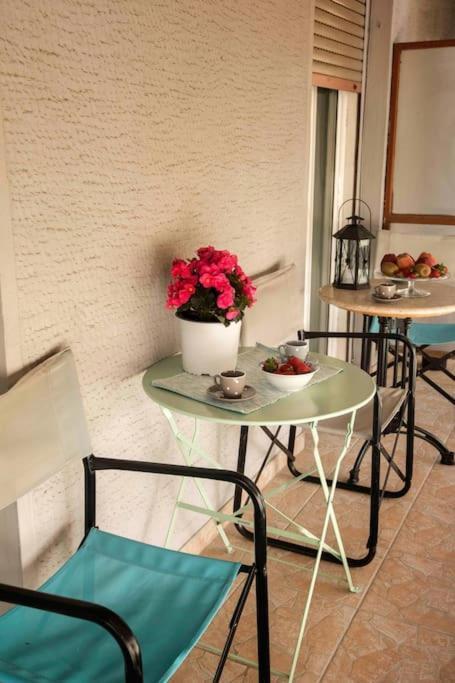 Lovely,Central, Spacious 2-Bedrooms Apartment Pireu Exterior foto