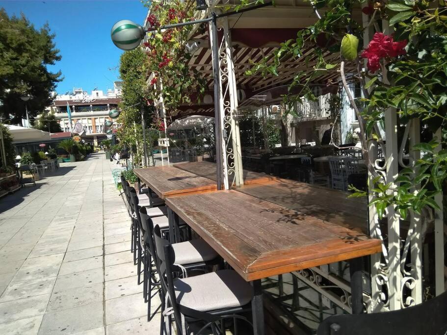 Lovely,Central, Spacious 2-Bedrooms Apartment Pireu Exterior foto