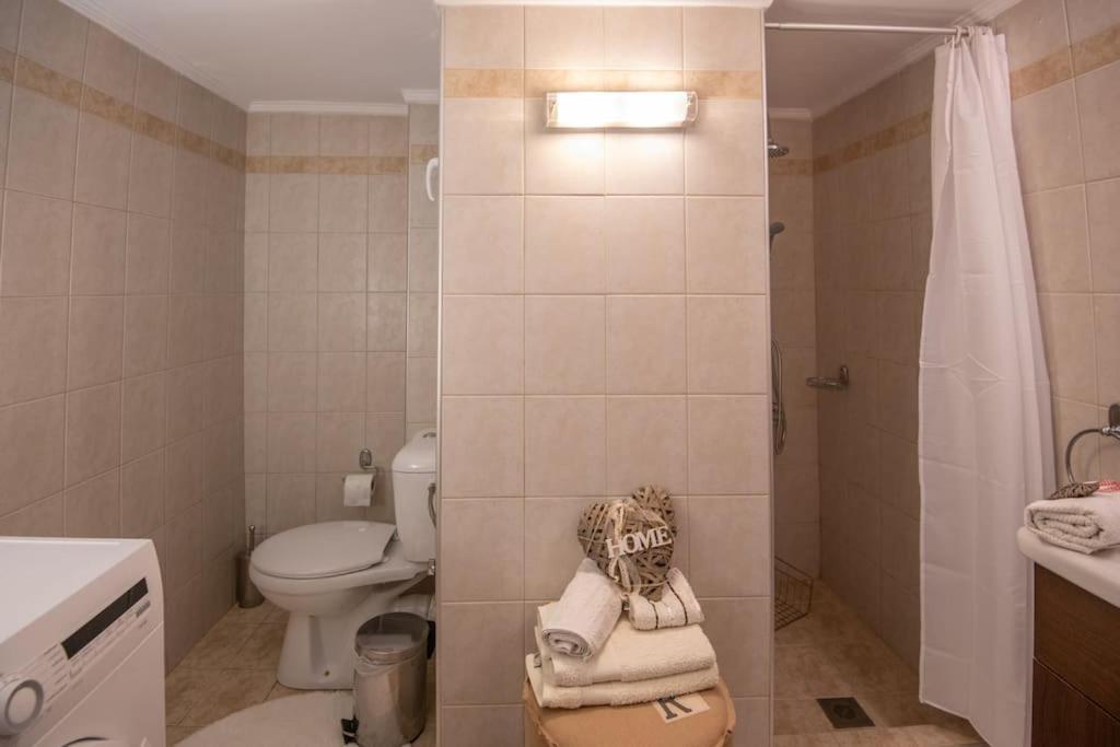 Lovely,Central, Spacious 2-Bedrooms Apartment Pireu Exterior foto