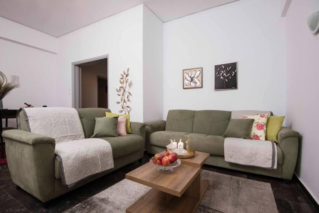 Lovely,Central, Spacious 2-Bedrooms Apartment Pireu Exterior foto
