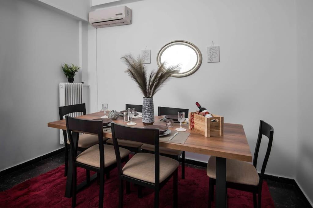 Lovely,Central, Spacious 2-Bedrooms Apartment Pireu Exterior foto